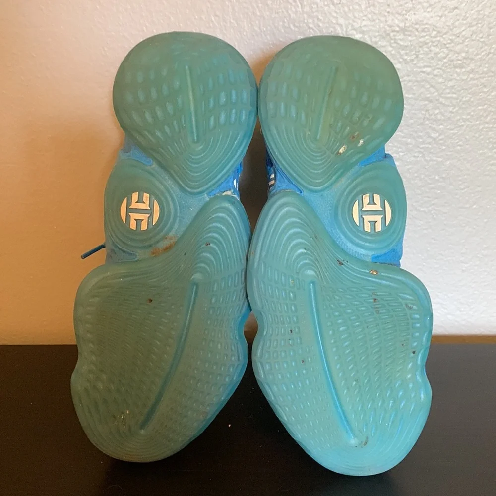 James Harden Vol. 4 - Picture 5 of 6